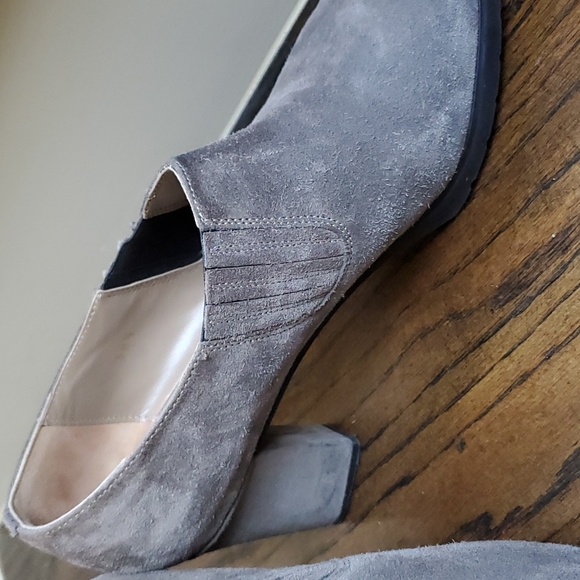 Taupe booties from Anyi Lu size 8 - Picture 4 of 7